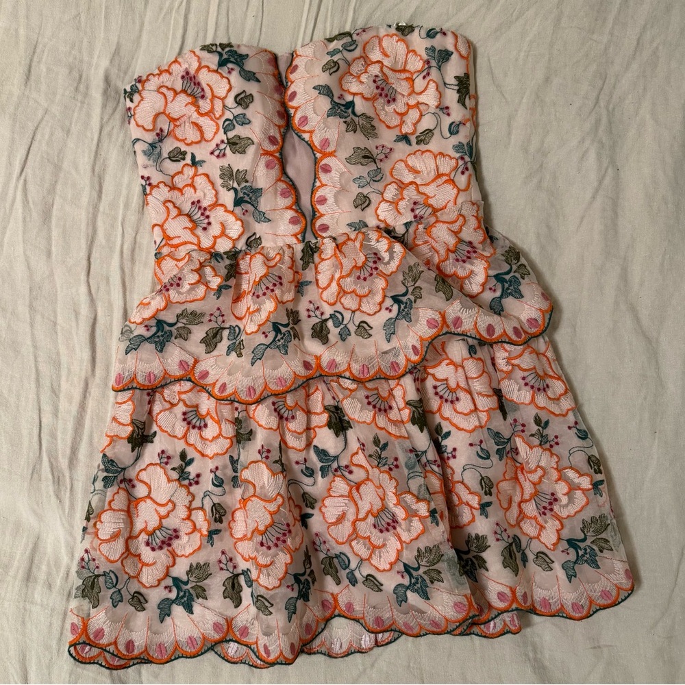 Bcbgmaxazria Guiliana Dress - size 4 - Picture 3 of 5
